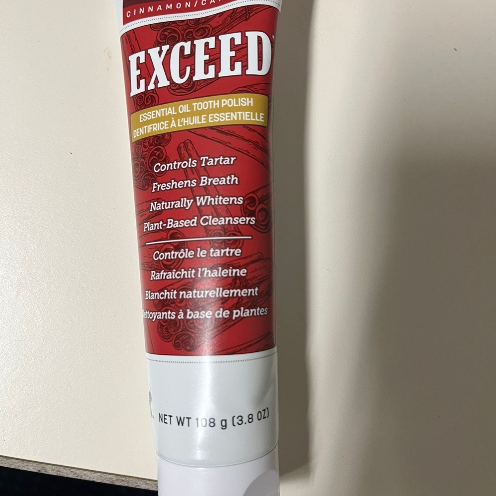 EXCEED Cinnamon Essential Oil Tooth Polish - Red & White Tube
